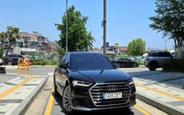 인천전국자동차매매 A8 (D5) 55 TFSI 콰트로 LWB 매물 사진 17 - 2022/09 76,481km